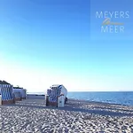 Feriehus Schwarzes Holzferienhaus Mit Sauna In -- Sonneneck -- 500m Zum Ostsee-strand, 4 - 6 Personen *