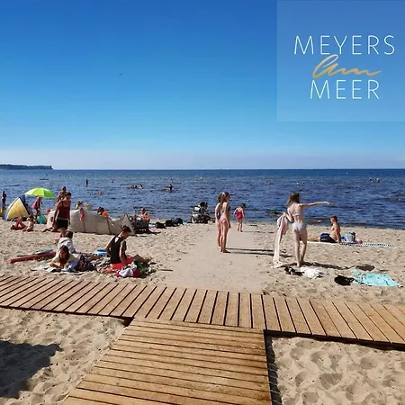 Schwarzes Holzferienhaus Mit Sauna In -- Sonneneck -- 500m Zum Ostsee-strand, 4 - 6 Personen Zierow