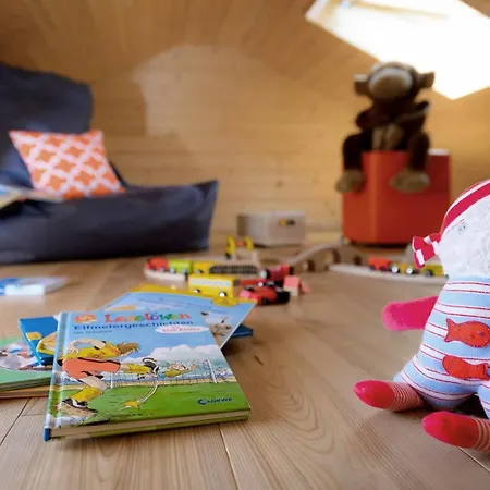 度假居 Schwarzes Holzferienhaus Mit Sauna In -- Sonneneck -- 500m Zum Ostsee-strand, 4 - 6 Personen *