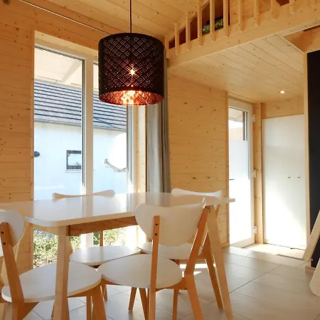 Schwarzes Holzferienhaus Mit Sauna In -- Sonneneck -- 500m Zum Ostsee-strand, 4 - 6 Personen Ferienhaus