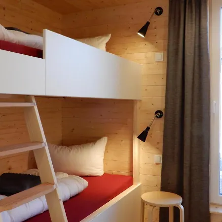 度假居 Schwarzes Holzferienhaus Mit Sauna In -- Sonneneck -- 500m Zum Ostsee-strand, 4 - 6 Personen 齐罗