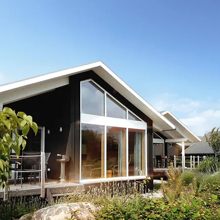 度假居 Schwarzes Holzferienhaus Mit Sauna In -- Sonneneck -- 500m Zum Ostsee-strand, 4 - 6 Personen *