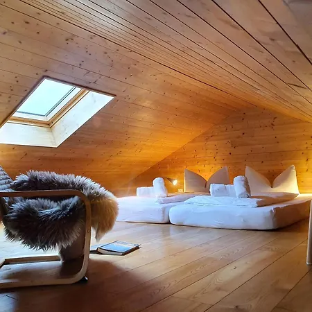 Schwarzes Holzferienhaus Mit Sauna In -- Sonneneck -- 500m Zum Ostsee-strand, 4 - 6 Personen Zierow